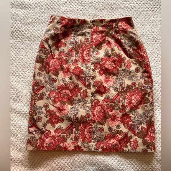 |SOLD| VINTAGE LAURA ASHLEY SKIRT - Picture 3 of 5